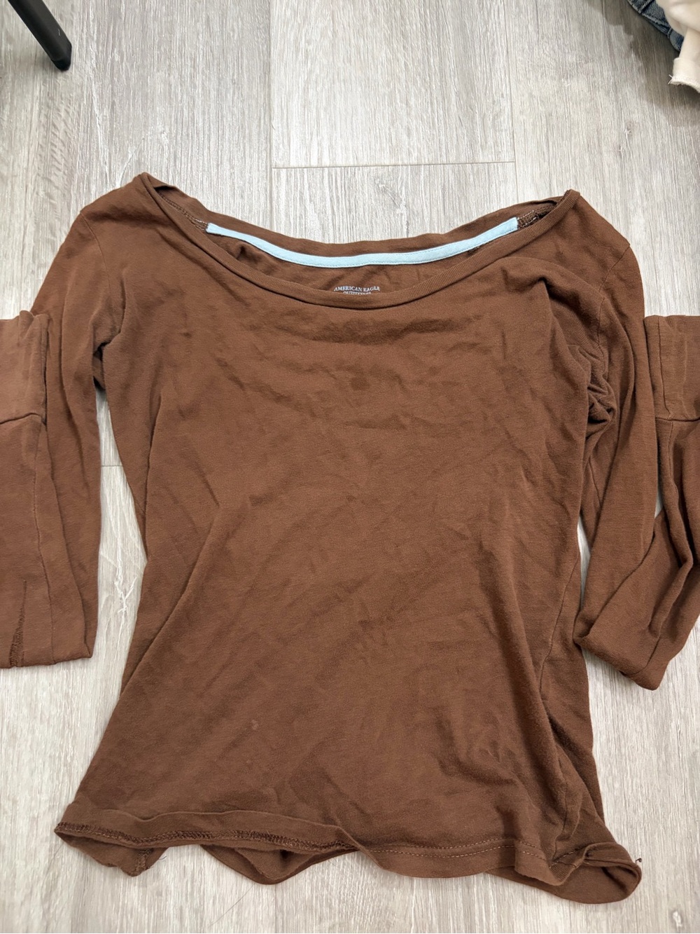 American Eagle Outfitters Brown Off-Shoulder Long Sleeve Top